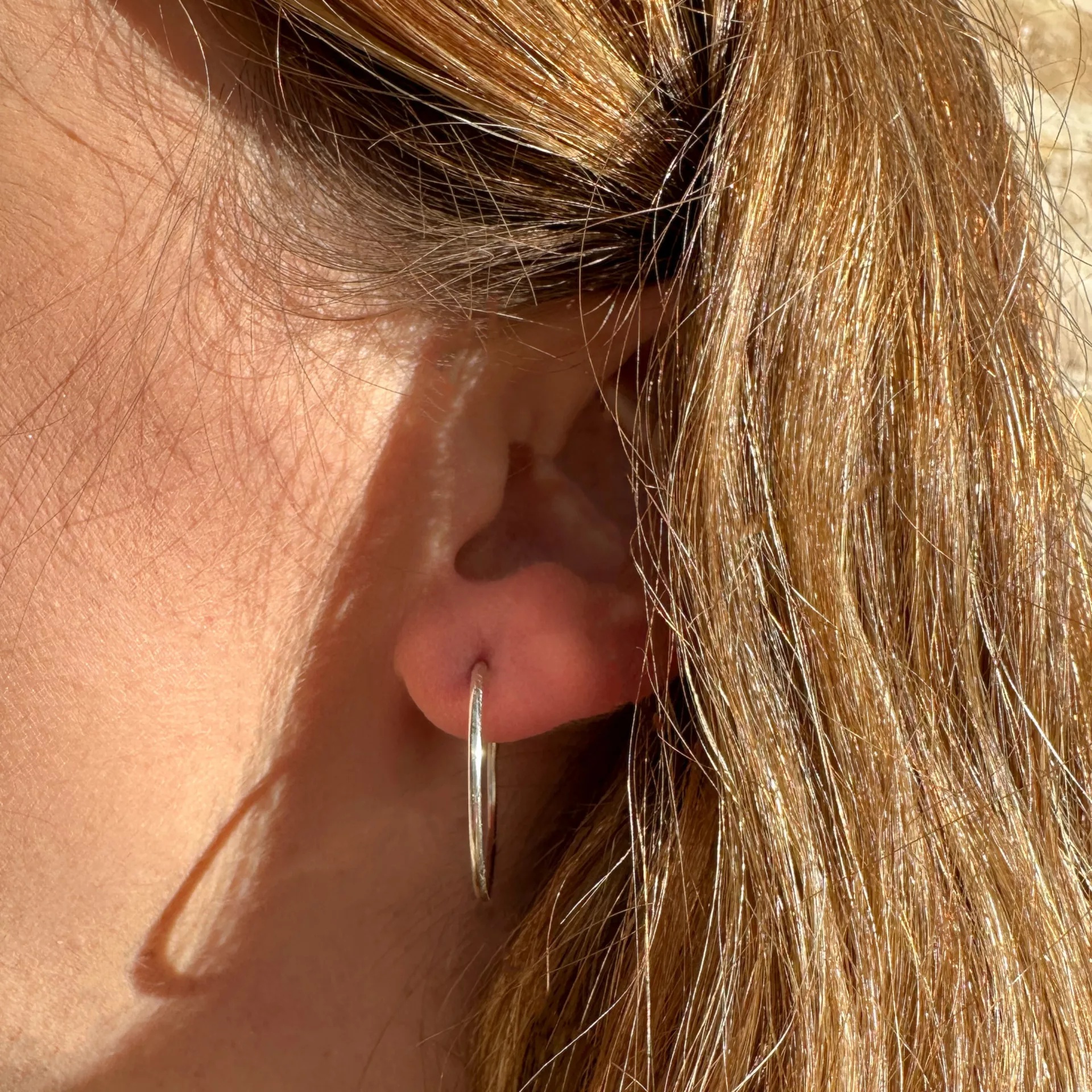 Classic Hammered Hoops - Image 2