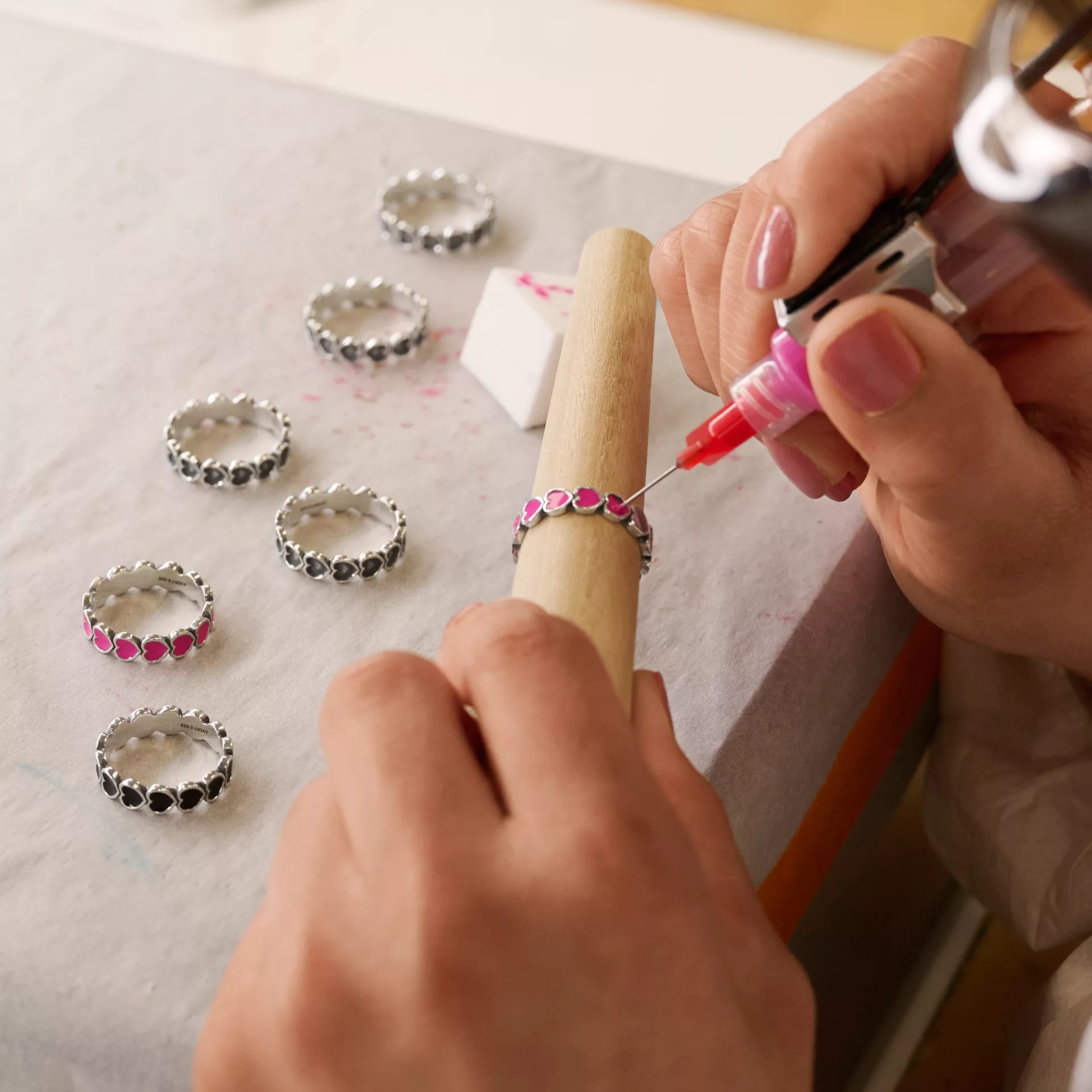 Enamel Connected Hearts Ring - Image 5